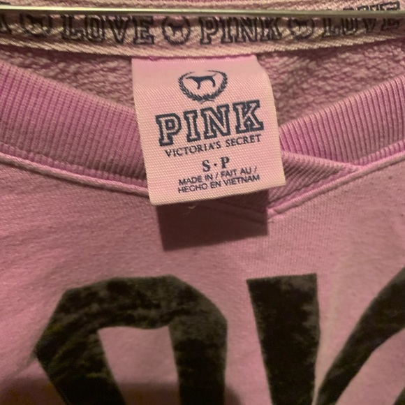 Vs PINK purple cheetah sweatshirt - Picture 2 of 3